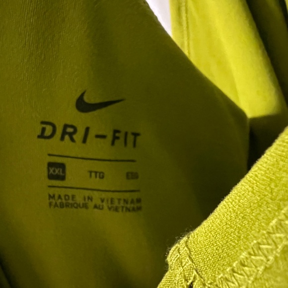 Nike tank top - Picture 3 of 3